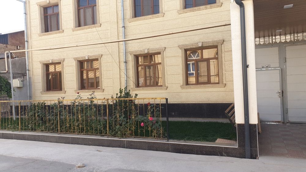 Srochna kelishib sotamiz Troisk.yangi mahala.ipoteka qilibam kelishami