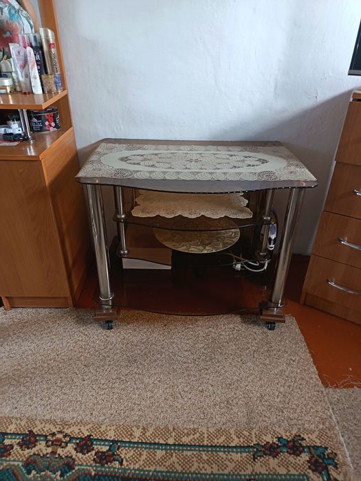 Столешница стеклянная