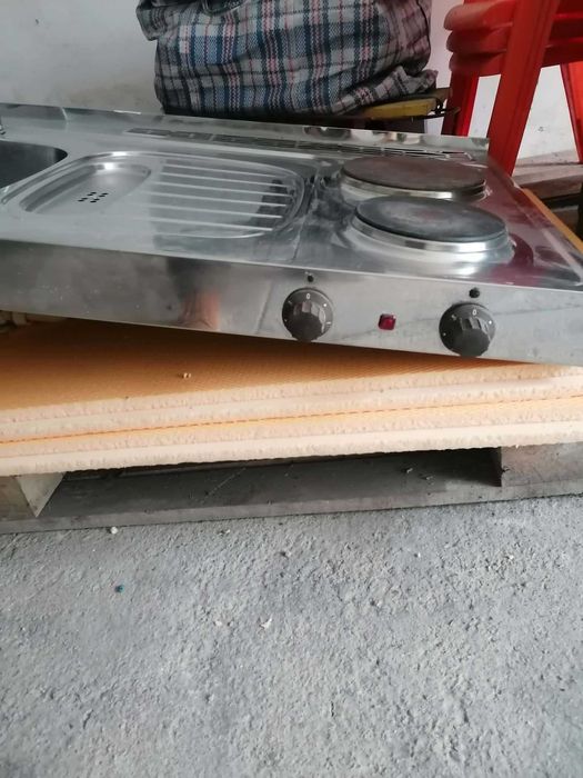 Vand Obiecte Sanitare + Chiuvetă bucătărie cu plită electrică