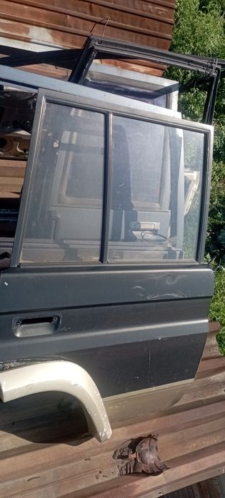 Авто Стекла боковые Б/У