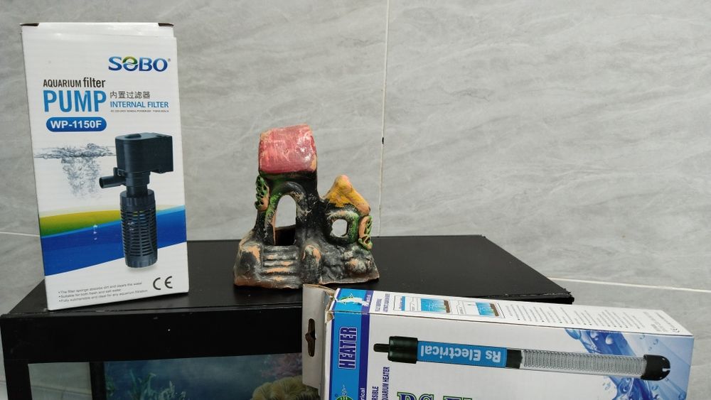 Аквариум сотилади. 10 литр ва 20 литр