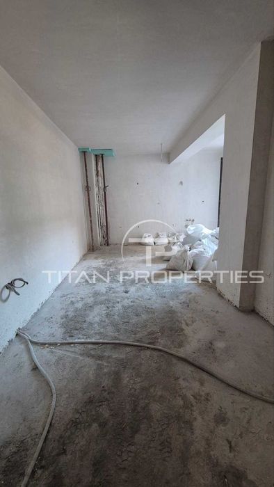 Продава се Тристаен апартамент в Пловдив, Център - 108 кв.м за 2100 €/кв.м - Снимка #8