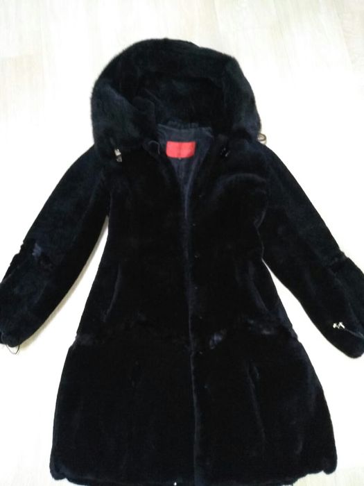 Шуба мутон с норкой.