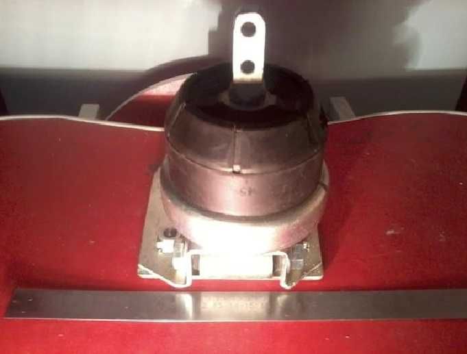 опора двигателя Ford SEAT VW Volkswagen