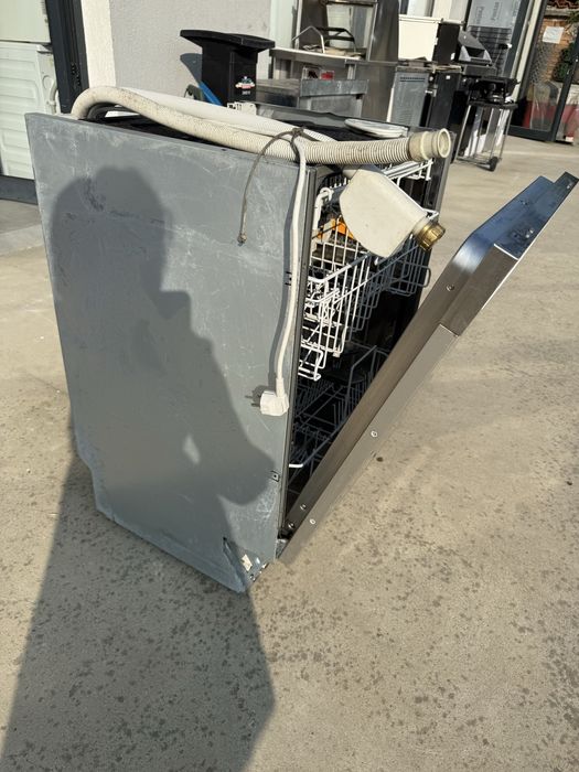 Съдомиялна за пълно вграждане Миеле