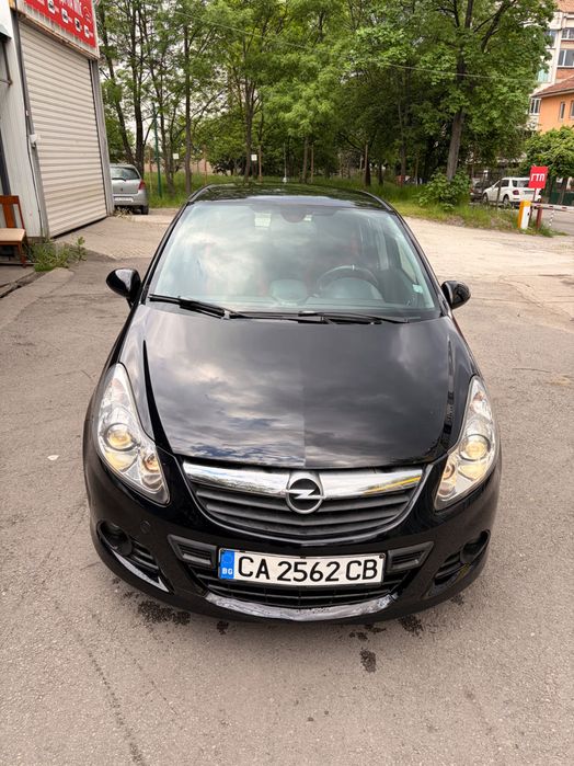 Автомобил Opel Corsa GSI