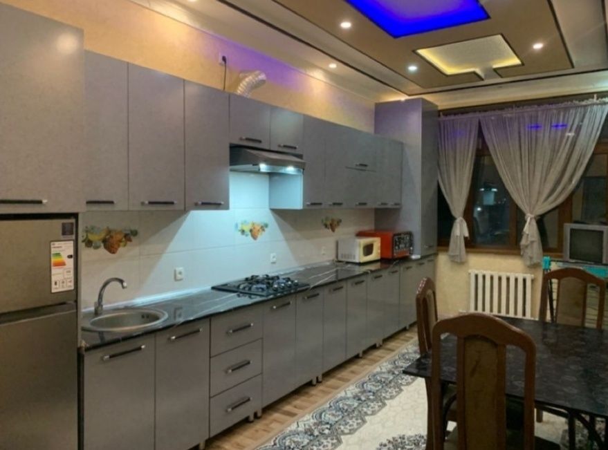 Evro remont uy jixozlari b-n ijaraga beriladi.Shaxar markazida (Ganga)