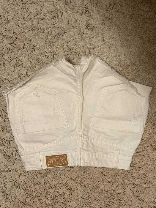 Джинсовые шорты Stradivarius (EUR 34)