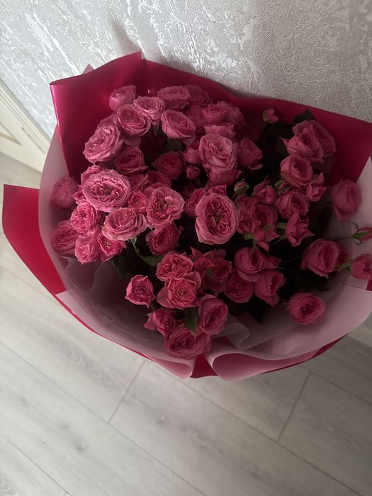 Букет цветы, кустовые розы