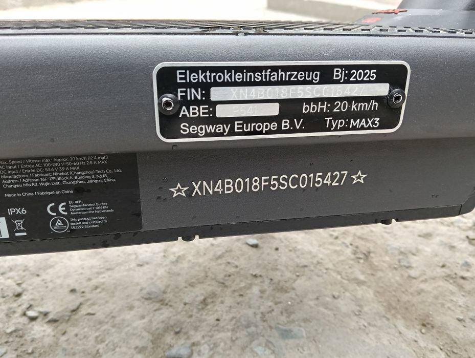 Vând trotineta electrica segaway ninebot max g3  2000 watti