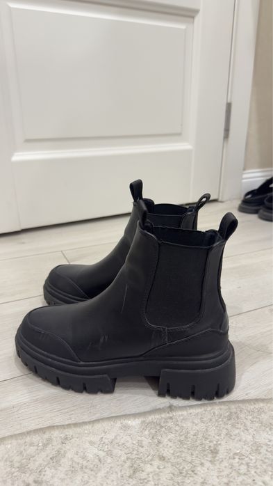 Продаю полусапожки Zara