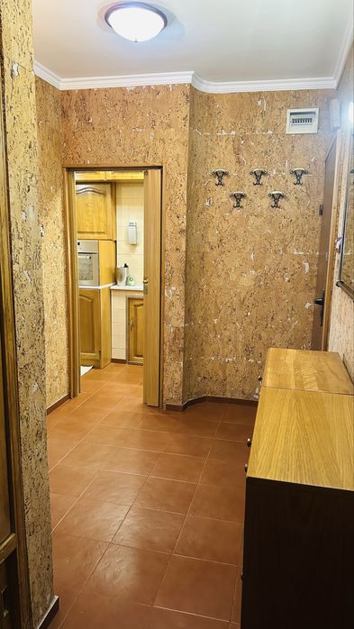 Дава се под наем Двустаен апартамент в Пловдив, Център - 120 кв.м за 1020 € - Снимка #19