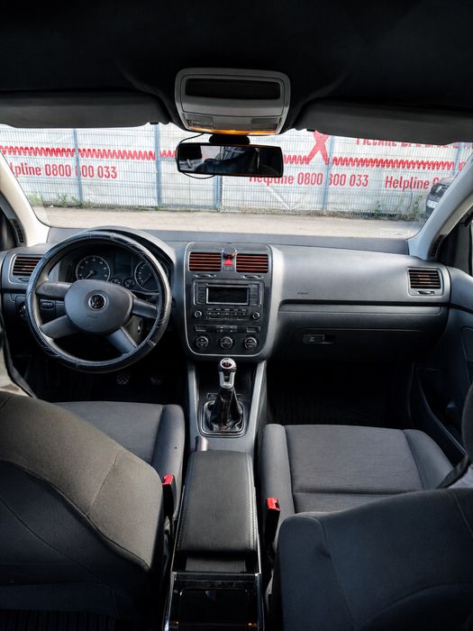 Volkswagen Golf 5 1.6 MPI 102 CP | 219.000 km reali | Climatronic | Investiții recente  | Facturi