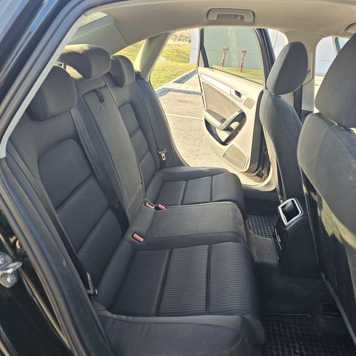 Audi A4 B8 2011 2.0 TDI 120CP – investiții, piese premium