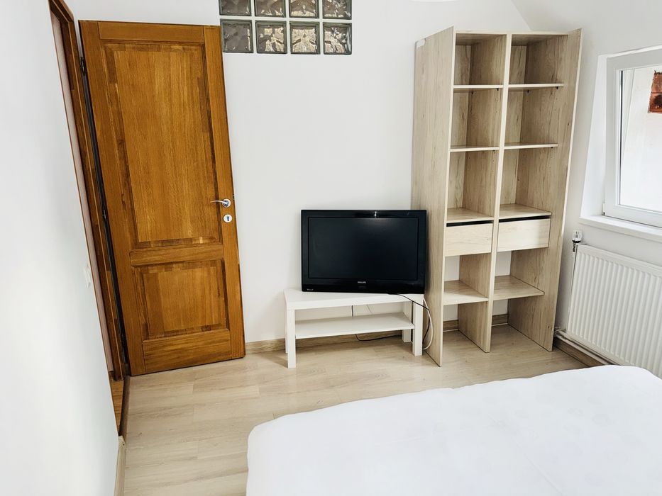 Cazare muncitori 40 lei , parcare privata