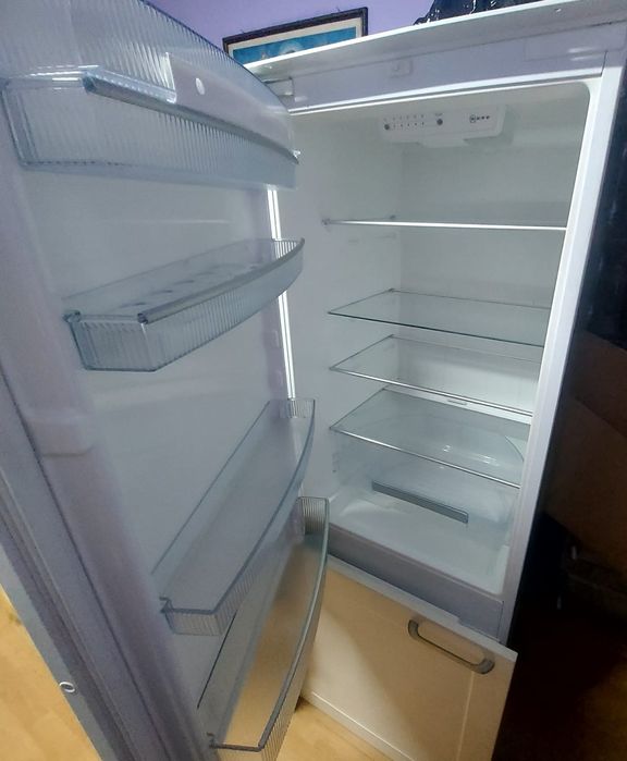2 frigidere incorporabile  perfect funcționale