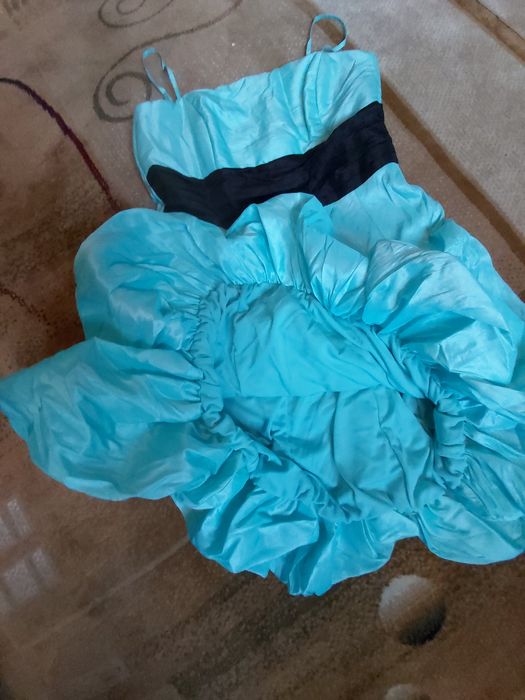 Бальные платья  xs,s. 40,42р