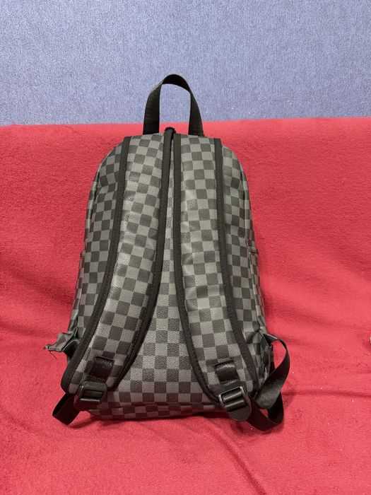 Продам рюкзак Sprayground