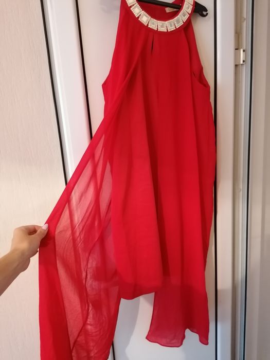 Червена рокля М-L