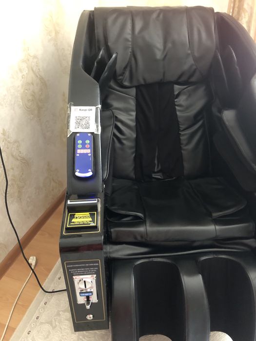 Продается массажное кресло