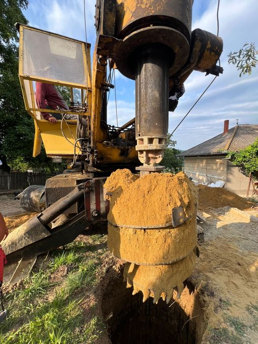 Fantanar, Fantani, Puțuri, Fose