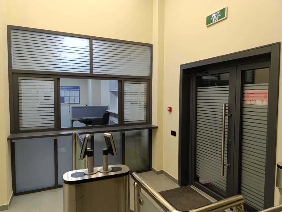 Тонировка окон витраж балкон матирование