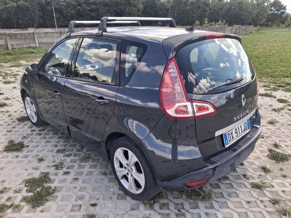 Vând Renault Scenic xmod 1.5dci 110cp