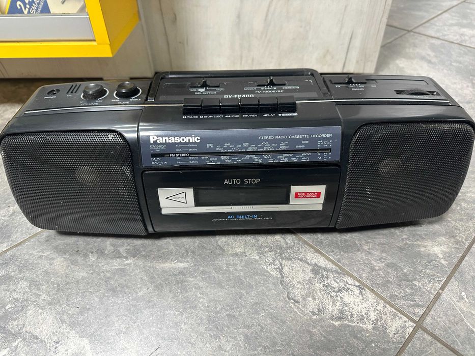 Радиокасетофон Panasonic RX-FS400 , Philips AZ1003
