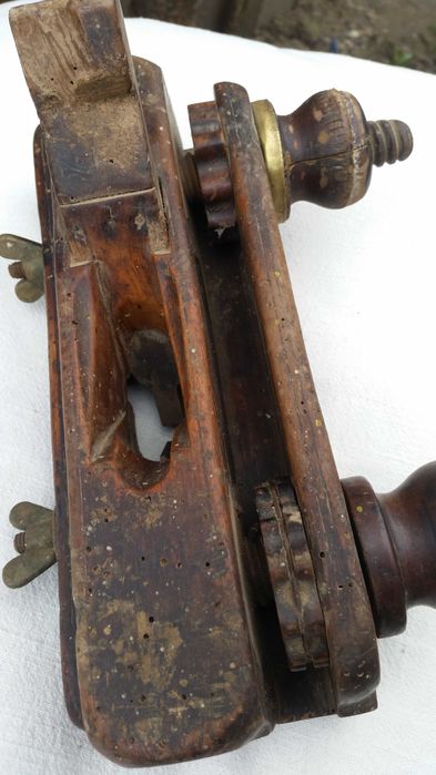 gealau vechi de colectie pentru dulgherie