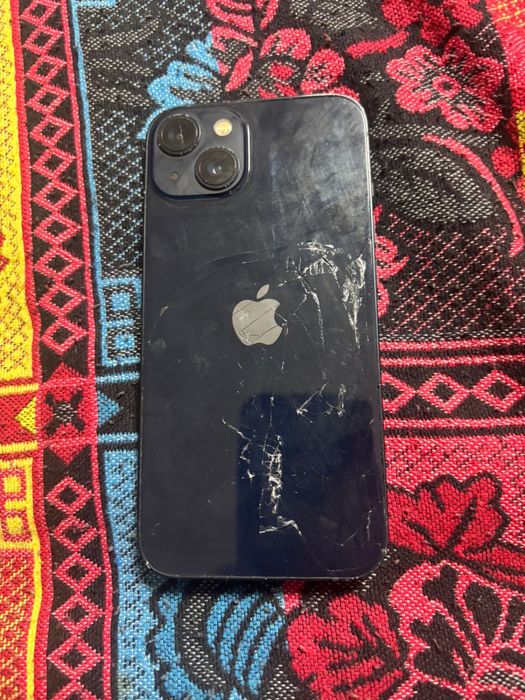 Продам или обмен айфон 13