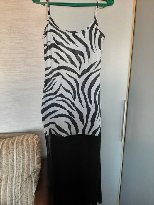 Одежда женская, платья