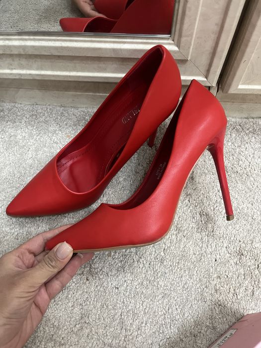 Женские ситильные туфли