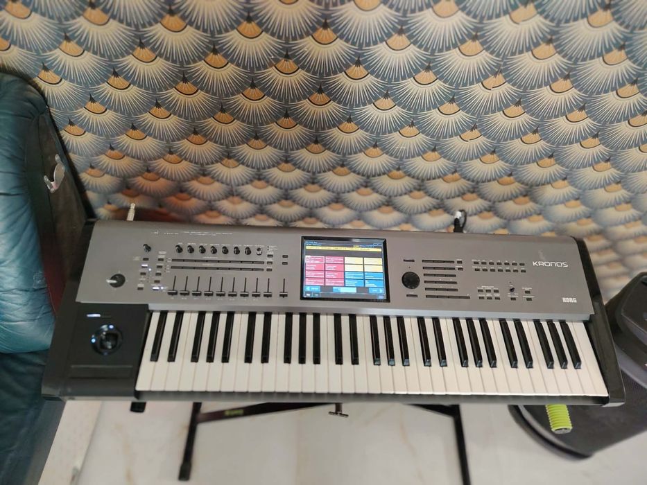 Keyboard Korg Kronos 61