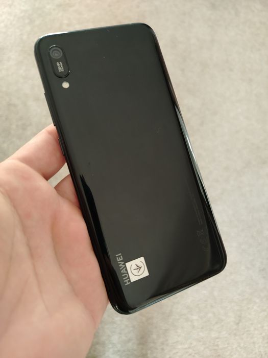 Huawei y7 black ingrijit