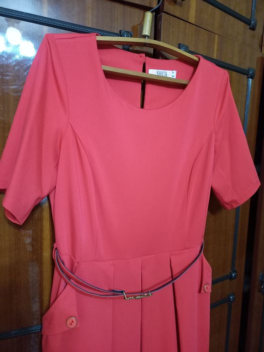 Платья,  коралловая