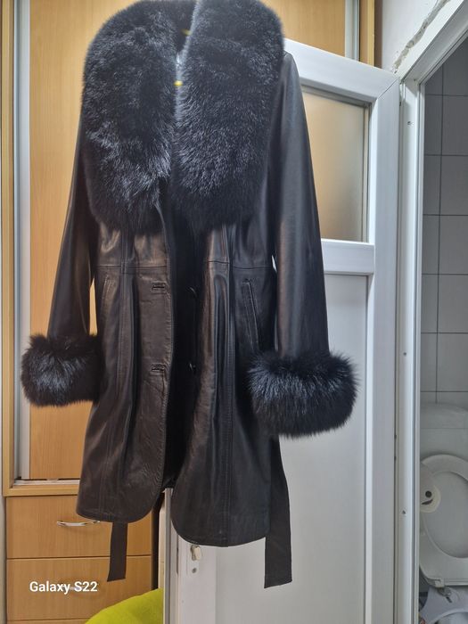 Haina piele naturala moale. Noua,blana naturala ,ocazie