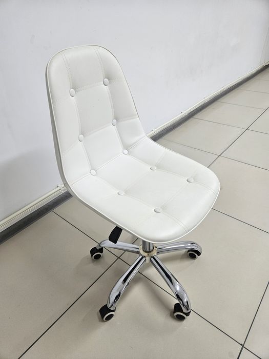 Электронные весы, кресла