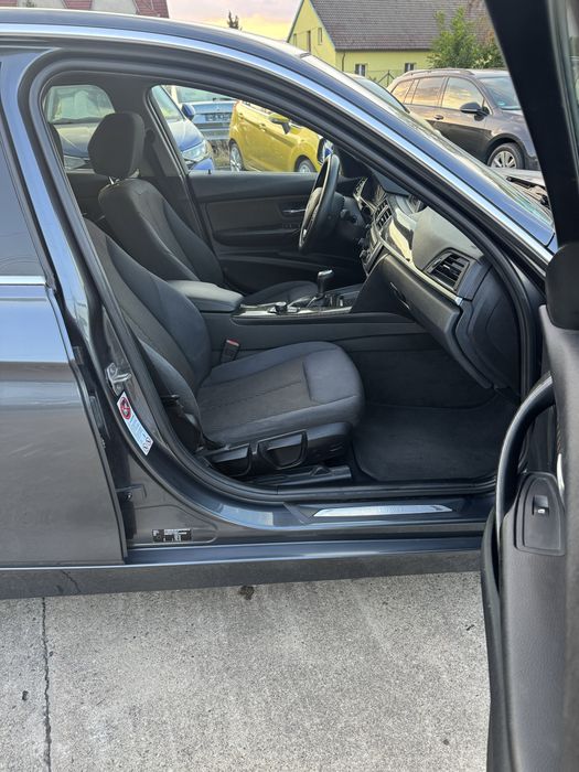 Vand BMW seria3 F30 2.0benzina