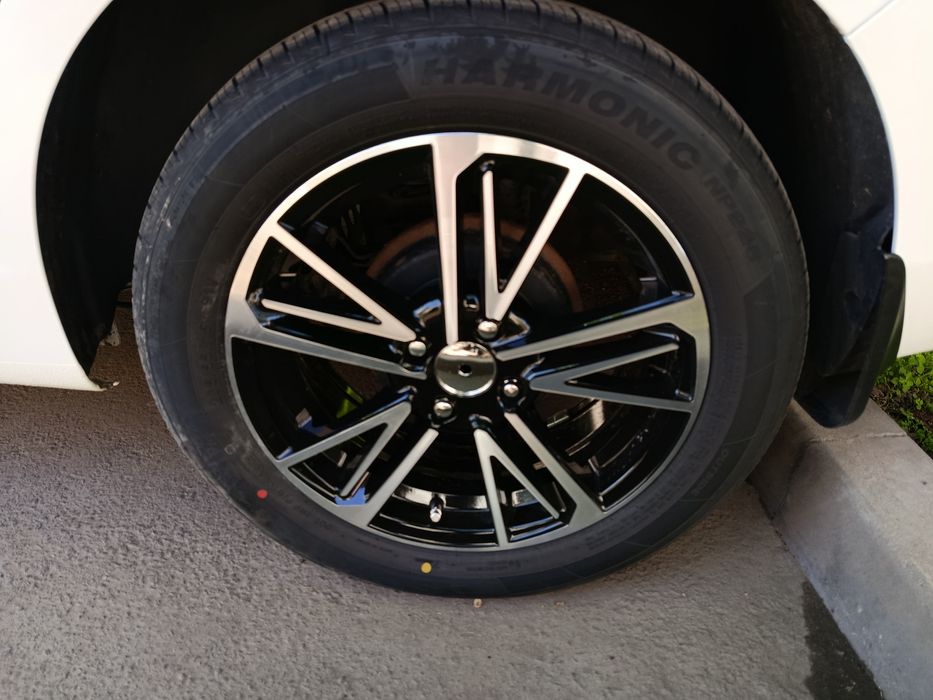 Продам титановые диски  с резиной  Сани R16 215/60  на Шевролет Кобаль