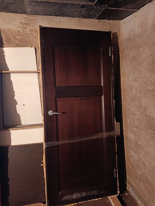 Продам двери в отличном состоянии.