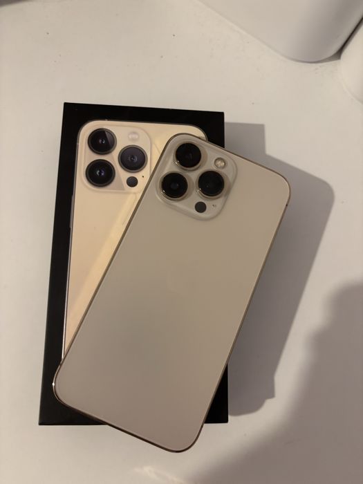 Vând iphone 13 pro