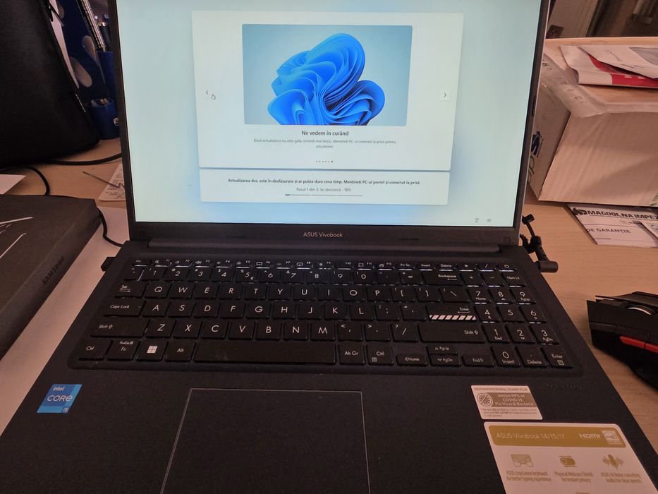 Vand ASUS Vivobook 15 X1504ZA-BQ028, ca NOU!