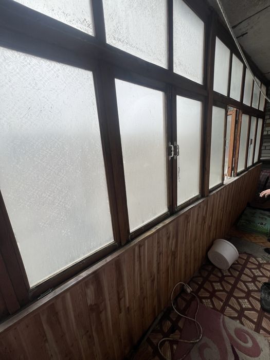 Балкон надо разобрать. Самовывоз.