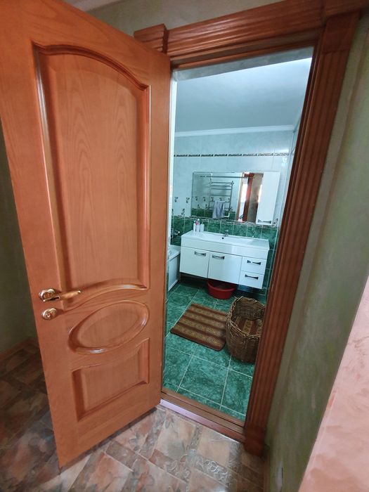 Продам квартиру 3 комнатную