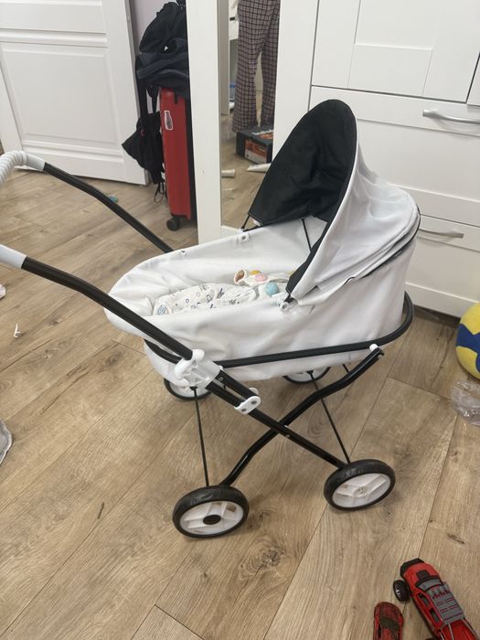 Коляска игрушечная