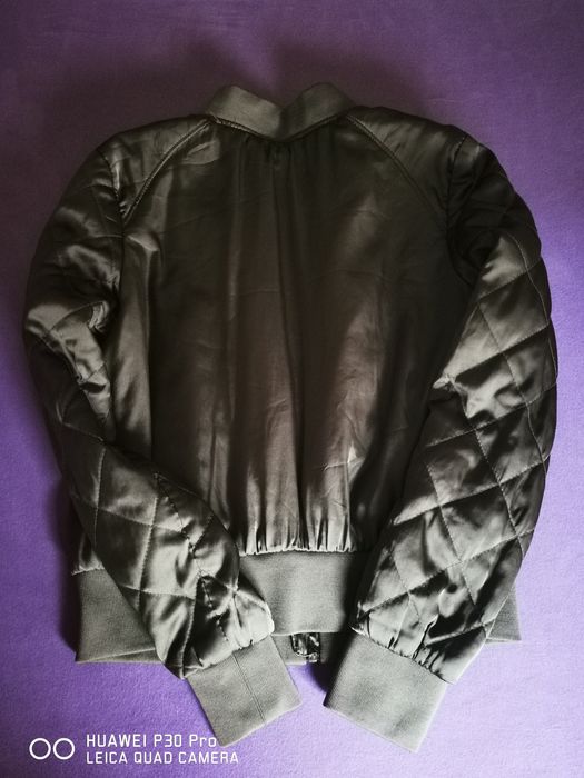 Детско яке на фирмата H&M, размер 164, почти ново.