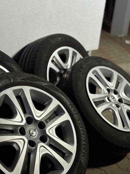 Vând roți(jante+caucicuri)