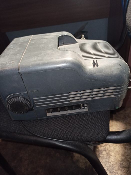 Маленький телевизор цветной