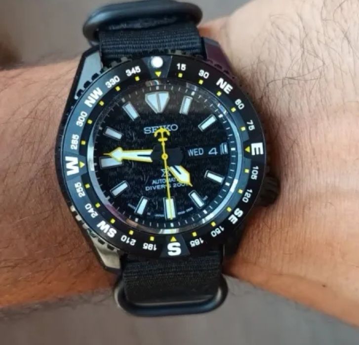 Часовник Seiko PROSPEX automatic diver Black edition