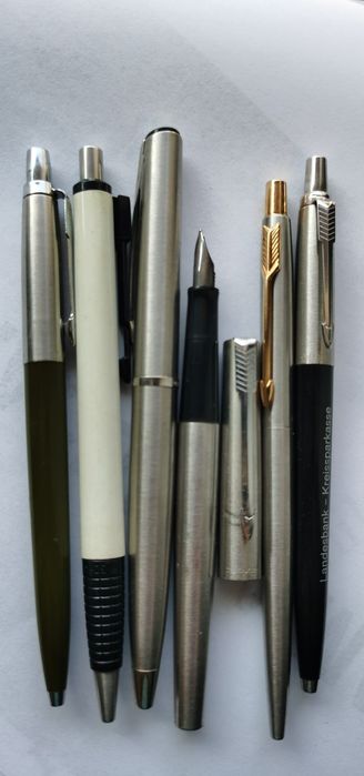 Lot stilouri si pixuri Parker